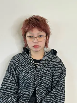ショート カラー 大阪ウルフカット ハッシュカットのヘアスタイル