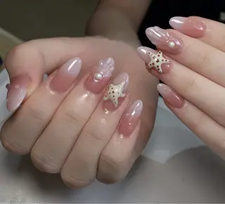 ネイル Hin Hana Nailのネイルデザイン