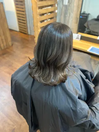 ミディアム カラー Luzir⭐︎ GEN⭐︎のヘアスタイル