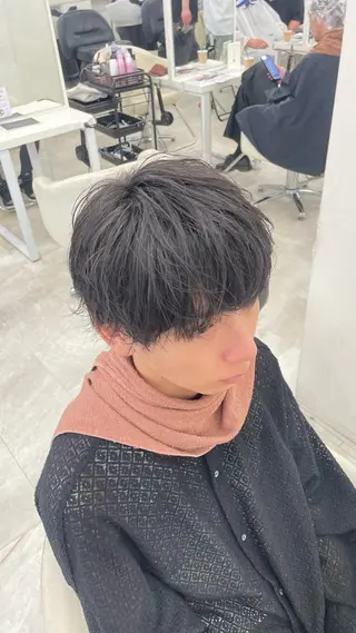 ミディアム 海外ヘア特化 荷宮蓉太のヘアスタイル