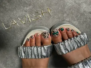 ネイル LAVISH 大和店 🤱子連れ大歓迎のネイルデザイン