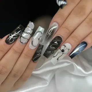 ネイル Reika _ Royalのネイルデザイン