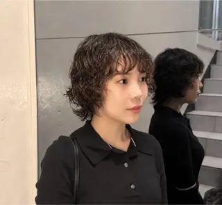 ショート パーマ 八村 一花のヘアスタイル