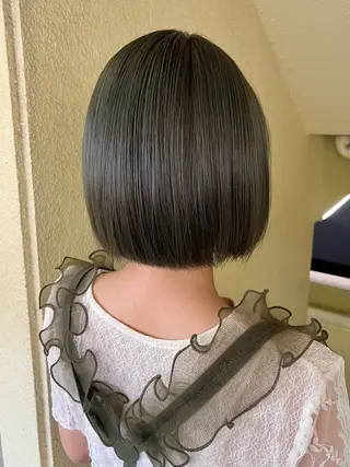 ショート カラー オリーブカラー/ レイヤー/ ローレンのヘアスタイル