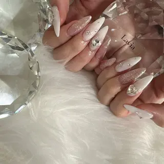 ネイル lavia🖤 ayumiのネイルデザイン