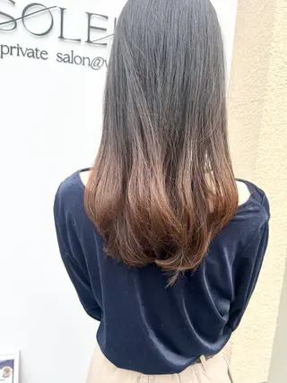 ミディアム カラー 久木原 ゆりのヘアスタイル