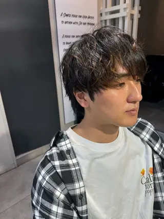 ミディアム パーマ メンズ 似合う髪型見つけます AYAKAのヘアスタイル