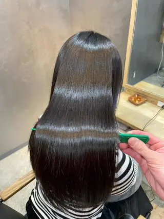 ロング 【お悩み解決のプロ】 ハヤシタクミのヘアスタイル