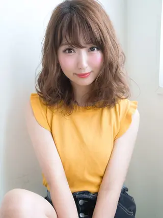 セミロング ミニモ限定 駅南近く最安値のヘアスタイル