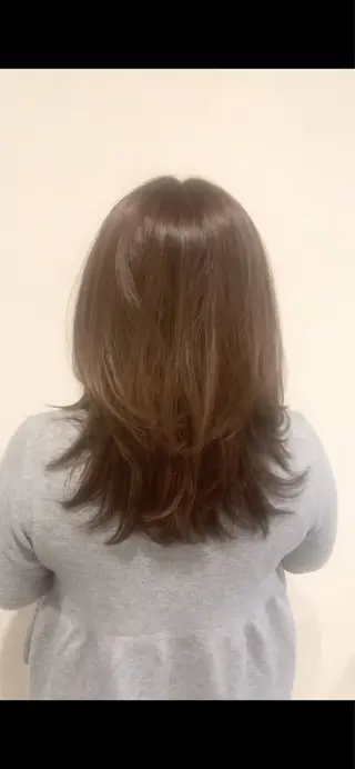 ミディアム 伊藤 鳳雅のヘアスタイル