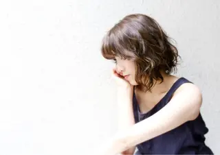 ミディアム カラー パーマ 桑名 淳のヘアスタイル
