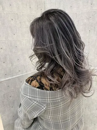 ロング ハイトーン/メンズ 水野翔太のヘアスタイル