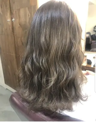 セミロング 🇰🇷透明感×ハイ トーン🌟tomoのヘアスタイル
