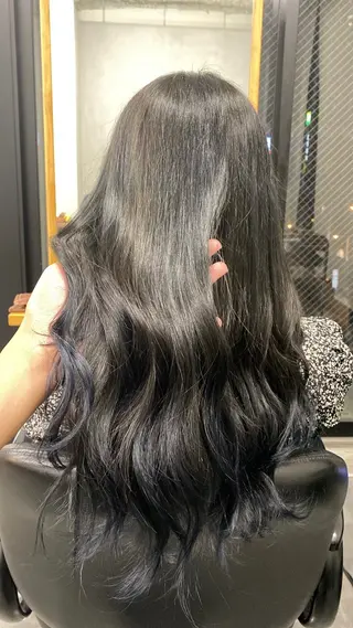 ロング カラー 川井 英郁のヘアスタイル