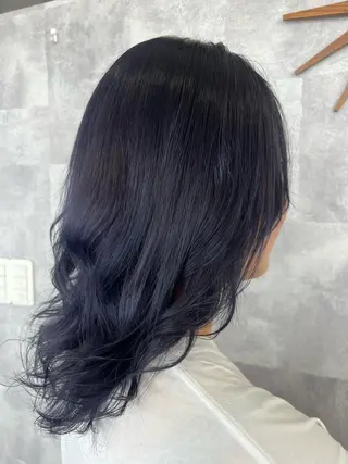 セミロング 岡田 麗華のヘアスタイル