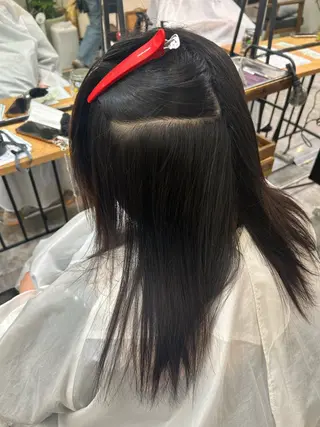 セミロング 小森田 果怜 カラー、縮毛矯正のヘアスタイル