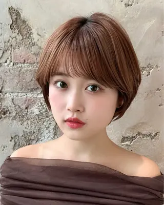 ショート カラー 💍新宿ショート 💍岩田莉奈のヘアスタイル