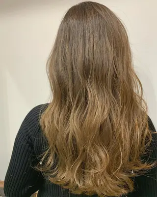 ロング カラー ヘアアレンジ REONA🪽✨薬院 レイヤーカット🫧のヘアスタイル