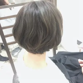 ショート カラー 大平 美沙のヘアスタイル