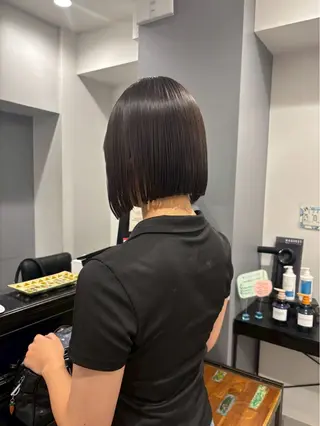 ショート カラー 紅都🫧 透明感水光カラーのヘアスタイル