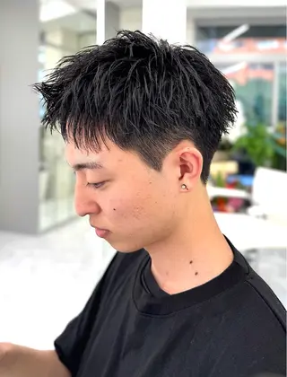 ショート 豊崎 佑輔のヘアスタイル