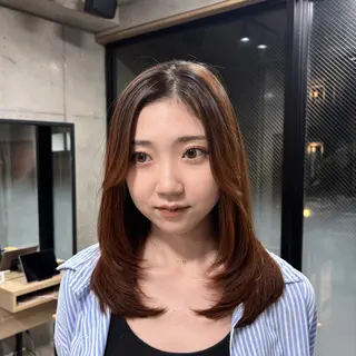 セミロング レイヤーカット KAEのヘアスタイル