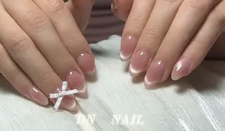ミディアム AMI Nailsalonのネイルデザイン