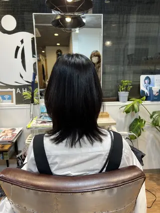 カラー 秋元 雅のヘアスタイル
