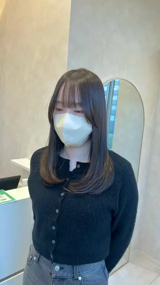 セミロング カラー Eleanor枚方店 店長　飛鳥　薫のヘアスタイル