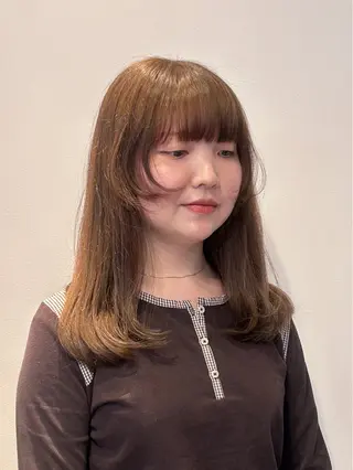 ミディアム カラー ナチュラル大人っぽい スタイル MAORIのヘアスタイル
