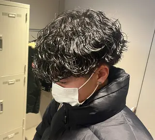 ミディアム パーマ メンズ 横浜駅メンズパーマ師 🌀岩﨑弘成🌀のヘアスタイル