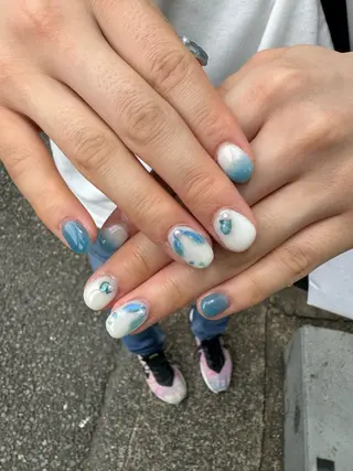 ネイル LAVISH 大和店 🤱子連れ大歓迎のネイルデザイン