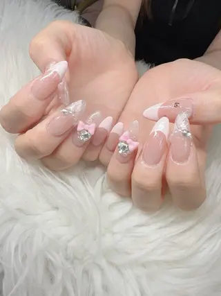 ネイル Lee Nailsのネイルデザイン