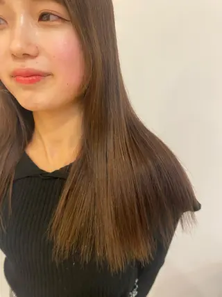 カラー 伊賀 海優のヘアスタイル