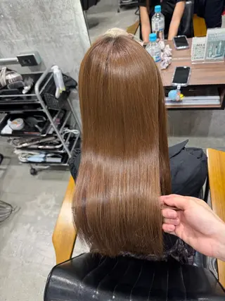 ロング ホワイトブロンド RIKUTOのヘアスタイル