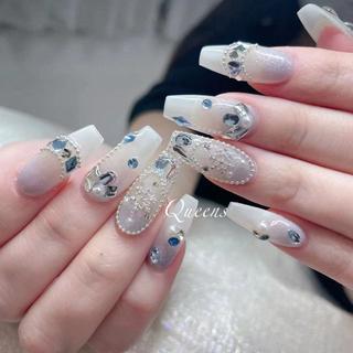 ネイル Queens テイのネイルデザイン