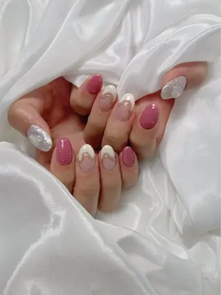 セミロング misa🌼 綱島のネイルデザイン