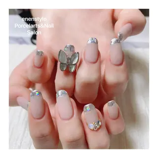ミディアム ネイル 🐾enen style 🐾のネイルデザイン