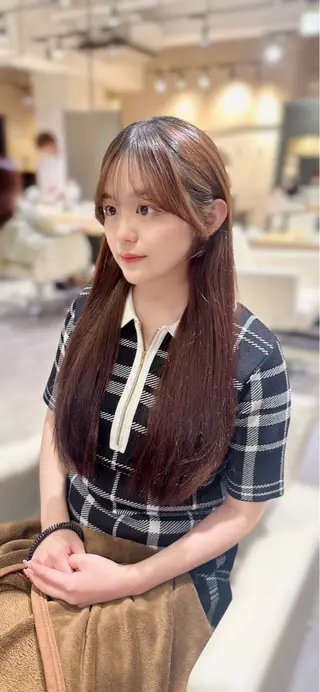 ロング 平尾 樹里のヘアスタイル