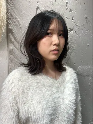 ミディアム 福井 采未のヘアスタイル