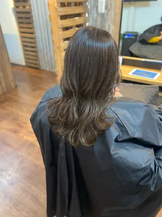 セミロング カラー Luzir⭐︎ GEN⭐︎のヘアスタイル