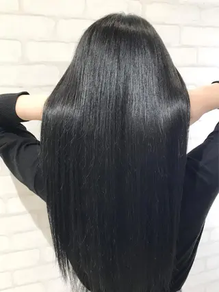 ロング 高木 麻知子のヘアスタイル