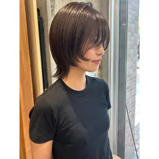ミディアム カエデ🐬 カットカラーモデルのヘアスタイル