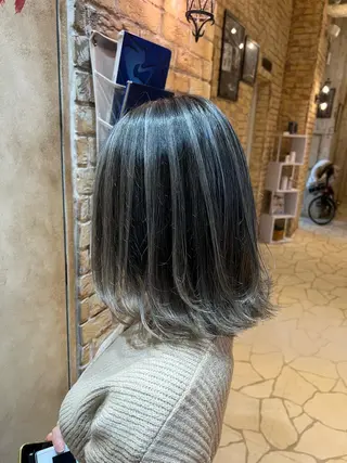 ミディアム 艶髪🫧髪質改善 縮毛矯正✨影山湧市のヘアスタイル