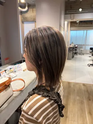 ミディアム カラー aina ⠀ ⠀ ⠀のヘアスタイル