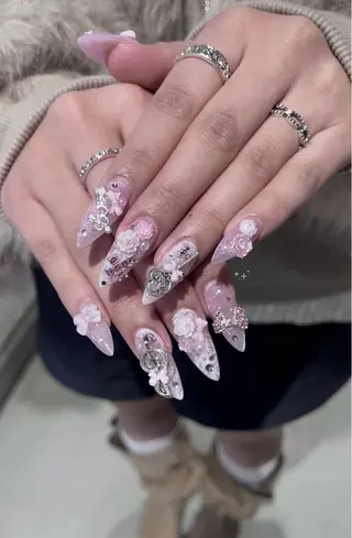 ネイル Sora  Nail 長さ出し専門店のネイルデザイン