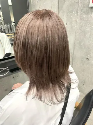 ミディアム カラー インナーカラー 推し ブリーチ 髪質改善のヘアスタイル