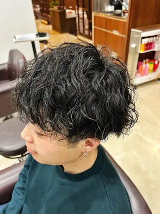 ミディアム 矢藤 豪晃のヘアスタイル