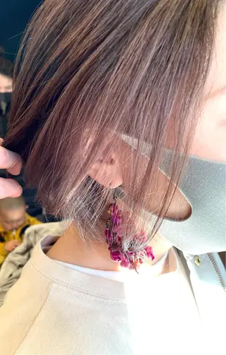 ショート こすげひろと カラー講師のヘアスタイル