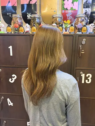 ロング 出川 結菜のヘアスタイル